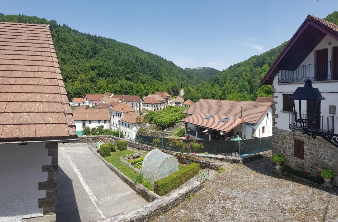 Villa Xandua Etxea - Selva De Irati - à Izalzu Extérieur photo